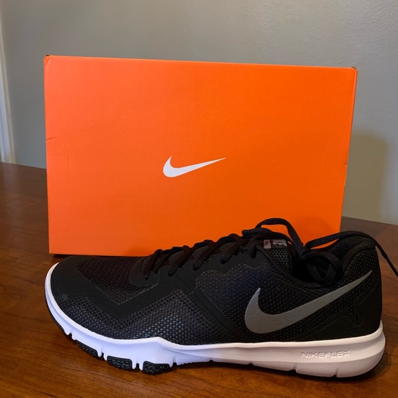 nike flex control training shoes